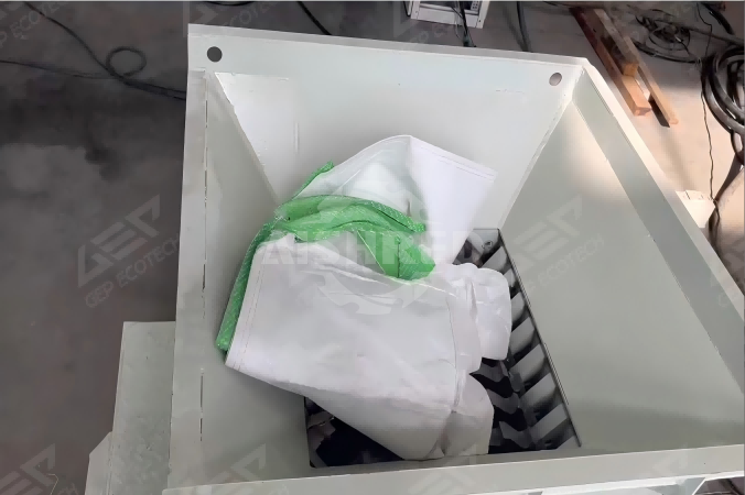 Flexible Intermediate Bulk Container（FIBC）